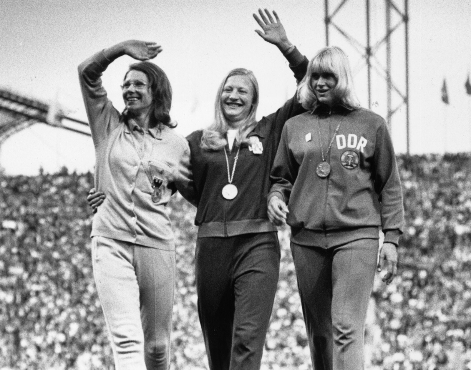 Mary Peters Podium2